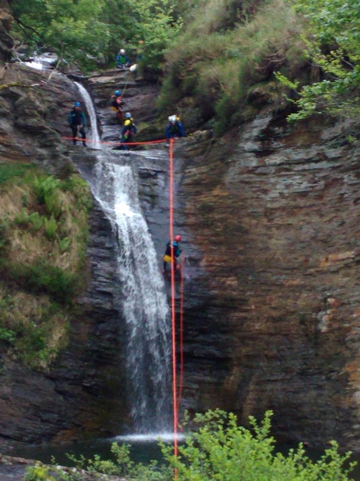 61070976_1387043668101935_1954794102088269824_n